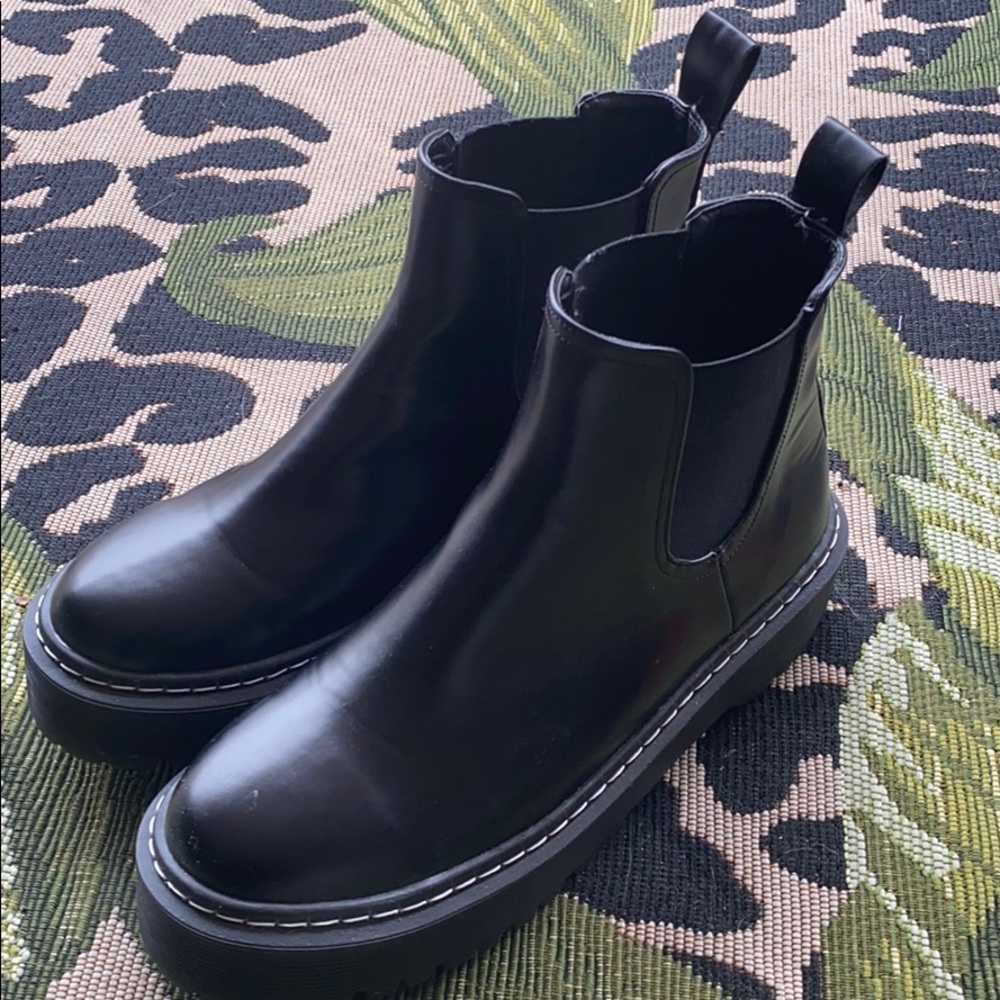 Chelsea boots
